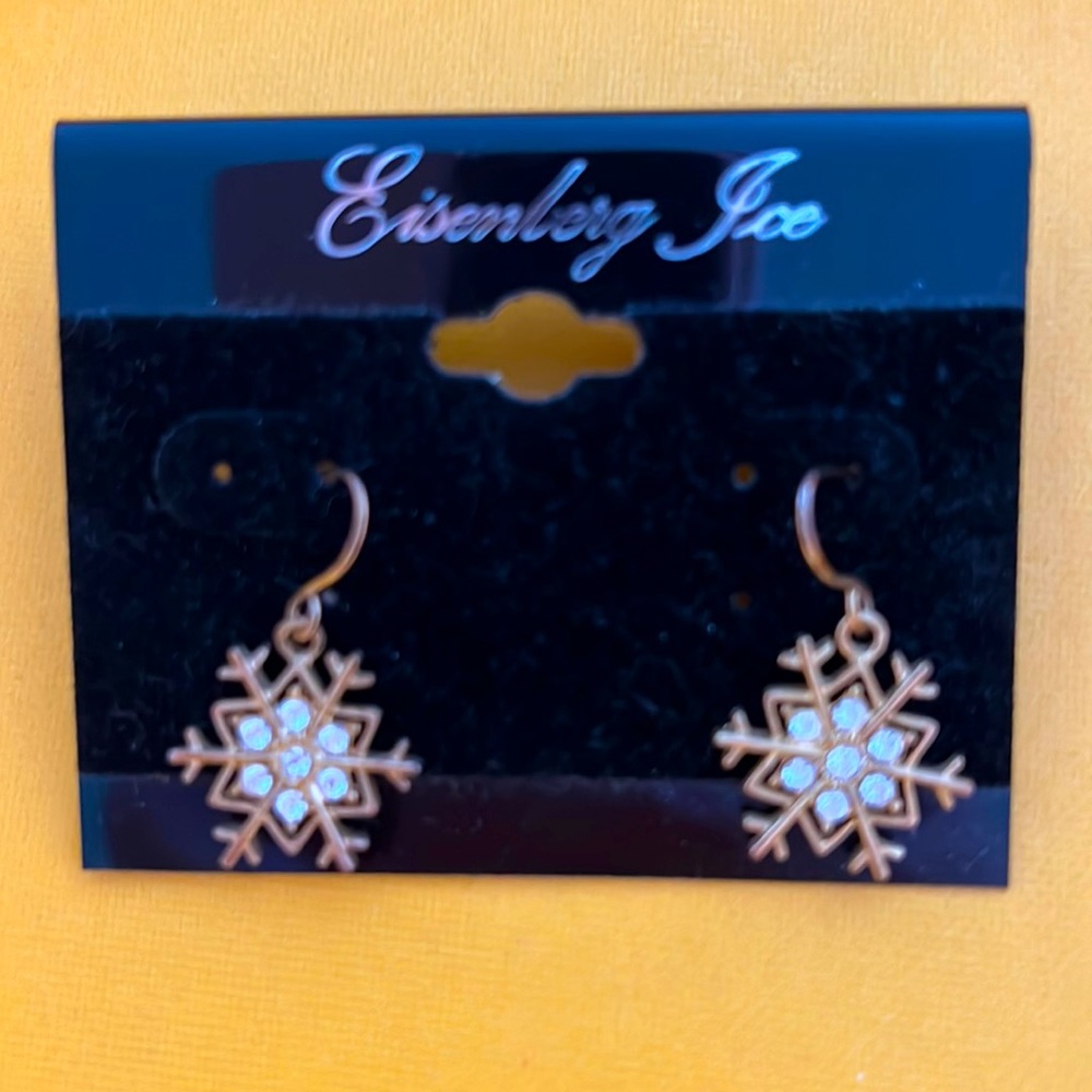 Goldtone snowflake earrings